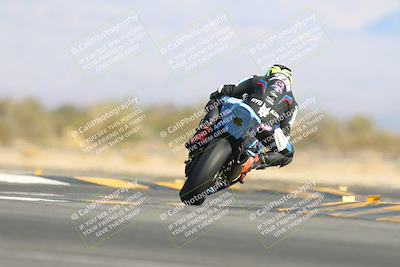 media/Jan-10-2025-CVMA Friday Practice (Fri) [[489e0da257]]/Group 4 and Trackday/Session 4 (Turn 16)/